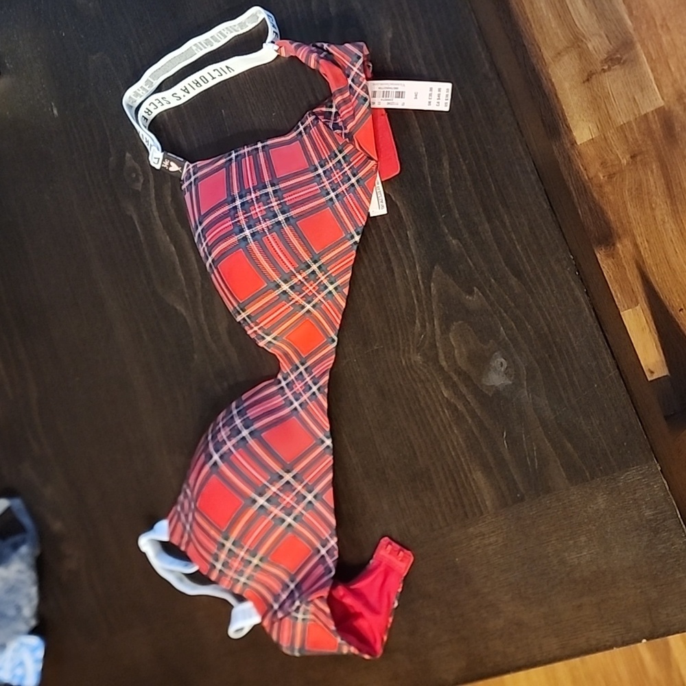 NWT Victoria's Secret plaid bra with white signature straps size 34C